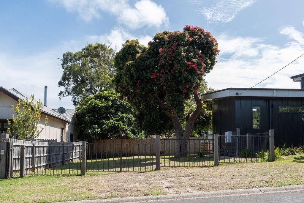 Flowering Gum House - Furry Friends Welcome Vila Anglesea Exterior foto